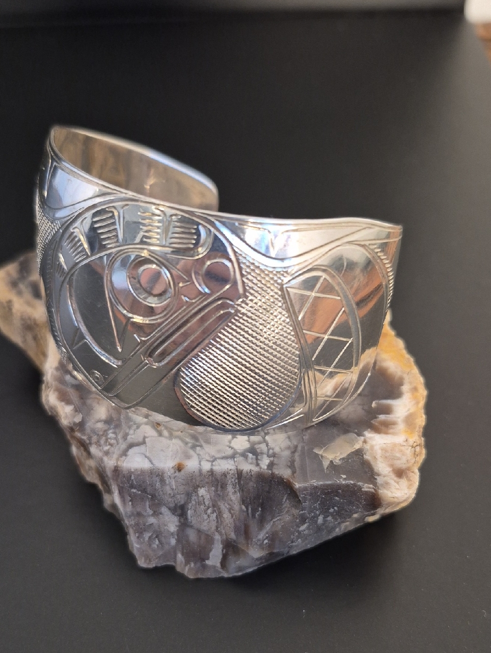 VINTAGE Kwakiutl First Nations ALFRED SEAWEED Signed Silver Cuff Bracelet PNW